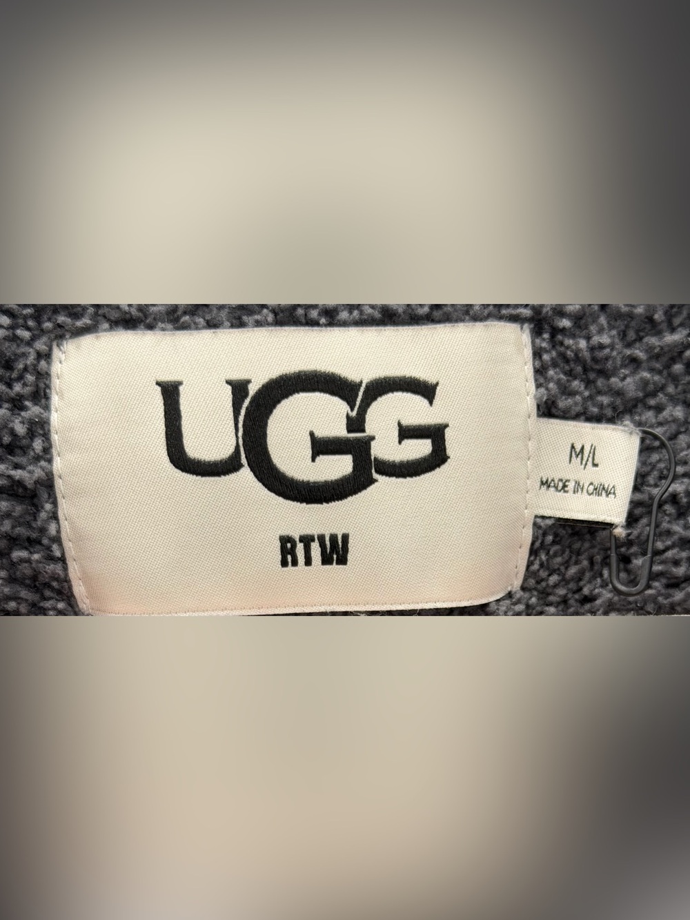 UGG Franca Hooded Travel Cardigan Gray Plush Cozy Oversized Sweater M/L NWOT - Picture 3 of 3